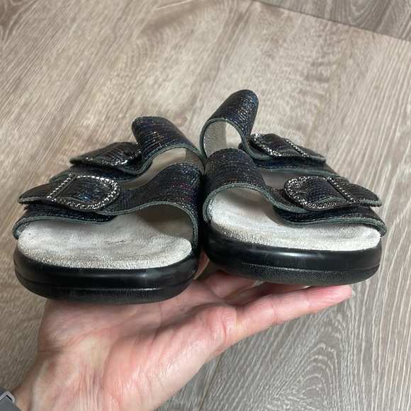 Alegria Jade Glimmer Glam Slide Sandals Buckle Leather Straps EU 39 (US 9) - Picture 13 of 16